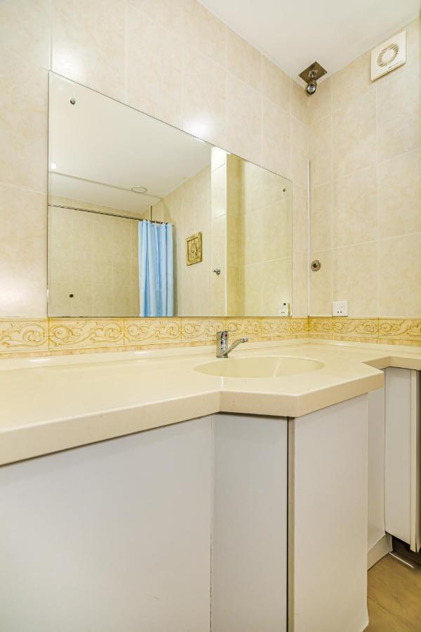 Targovu Nizami Street 4 Room Baku Exterior photo