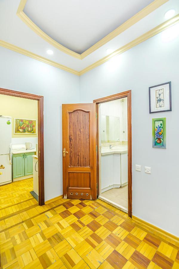 Targovu Nizami Street 4 Room Baku Exterior photo